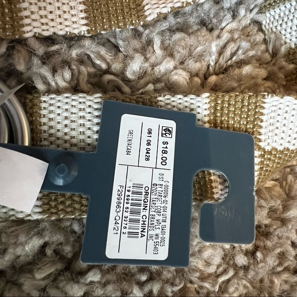 NWT Universal Thread tan and white checkered belt - Picture 4 of 4